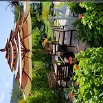 Costa Otel 3*